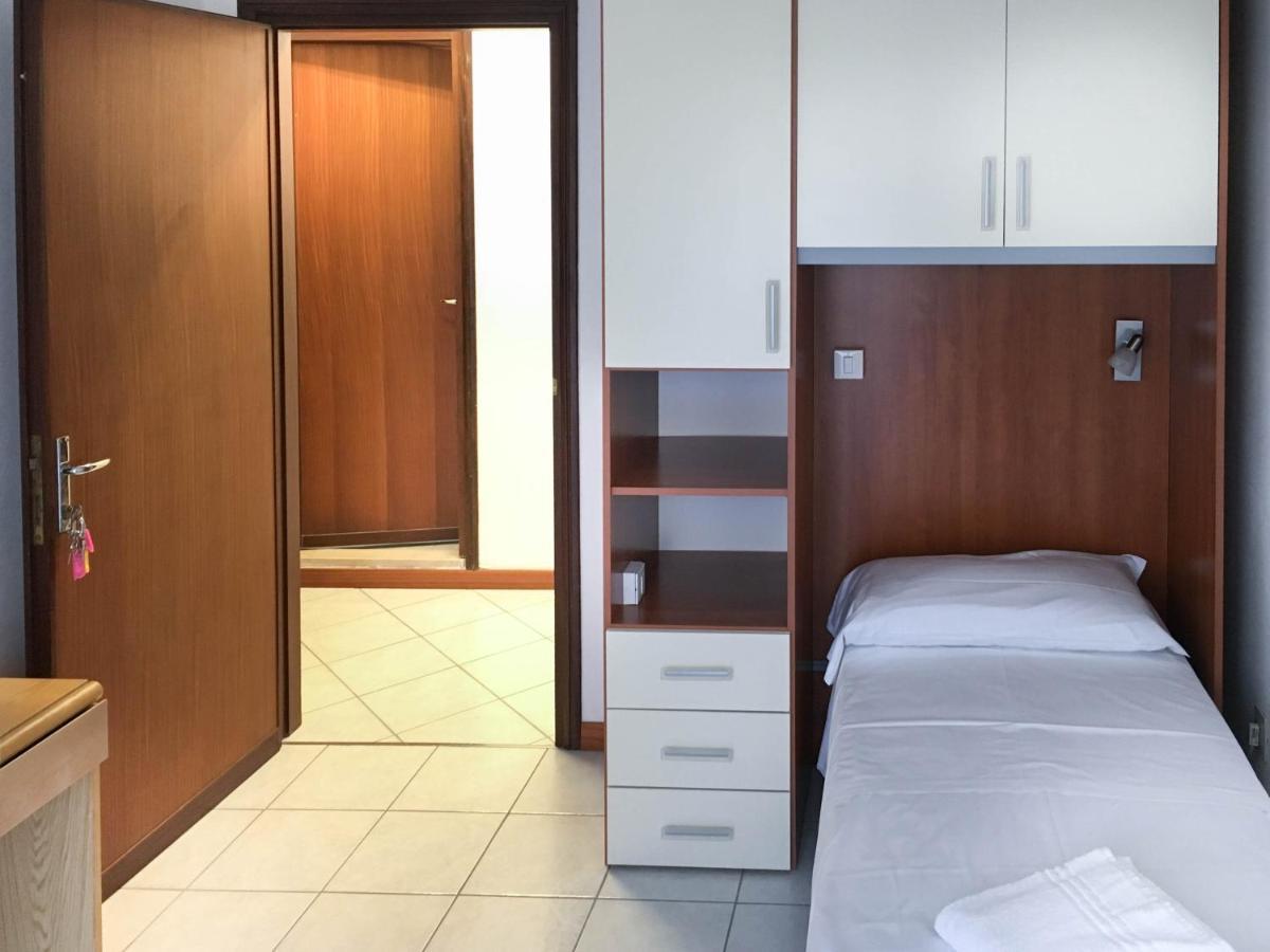 Hotel Zen لينانو سابيادورو المظهر الخارجي الصورة