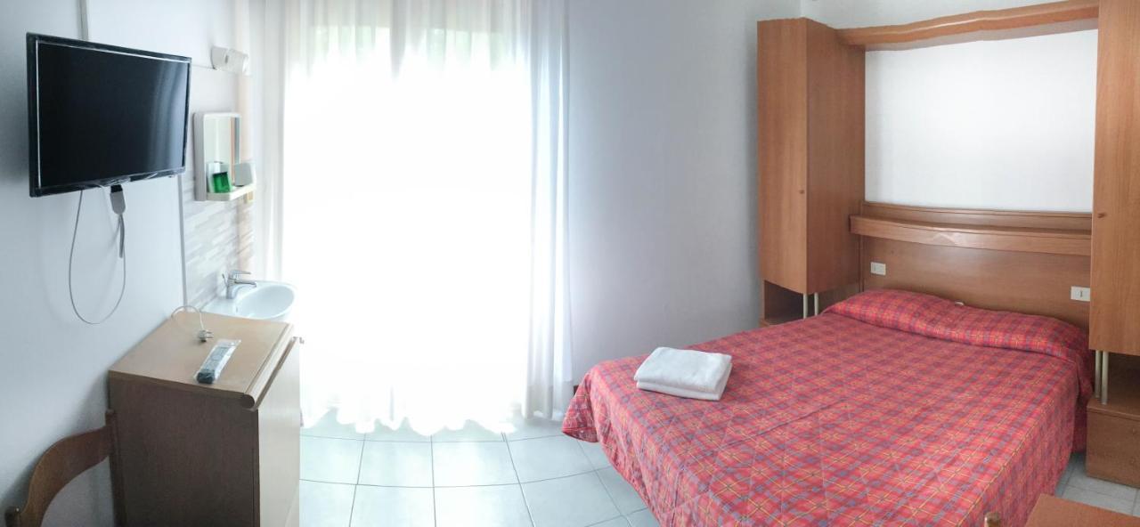 Hotel Zen لينانو سابيادورو المظهر الخارجي الصورة